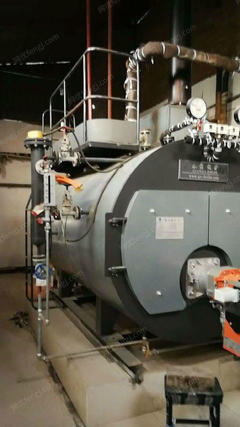 出售2015年一吨燃气蒸汽锅炉全套在台位